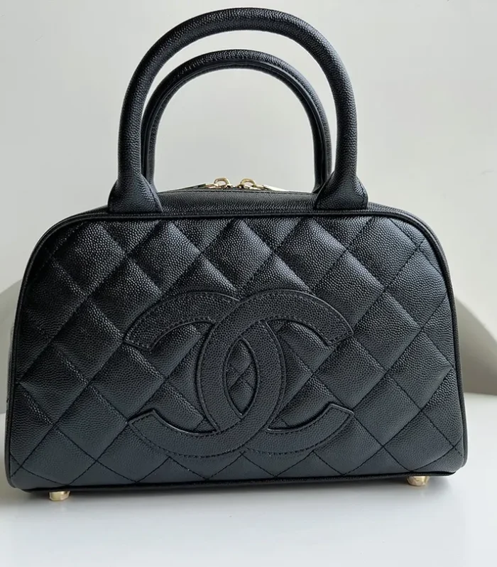 Vintage Bowling Bag Caviar