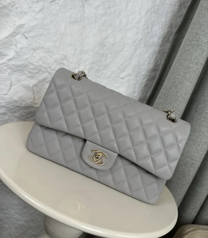 Classic Flap Medium White Caviar