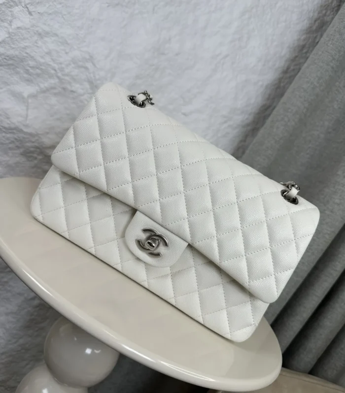 Classic Flap Medium White Caviar