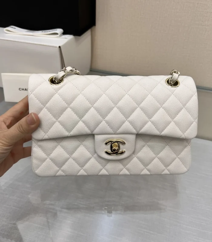 Classic Flap Medium White Caviar