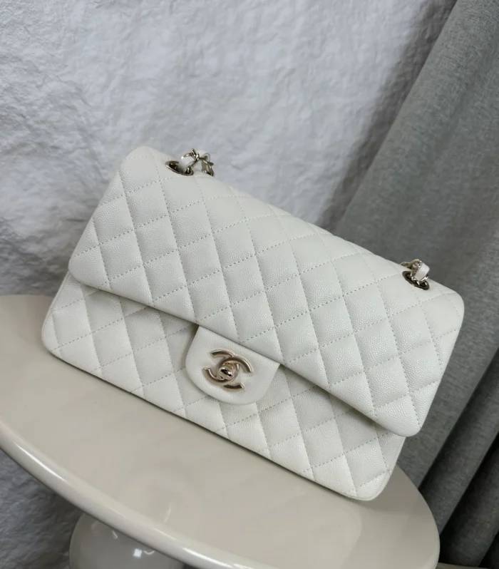 Classic Flap Medium White Caviar