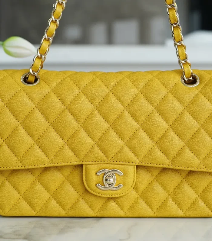 Classic Flap Medium Mango