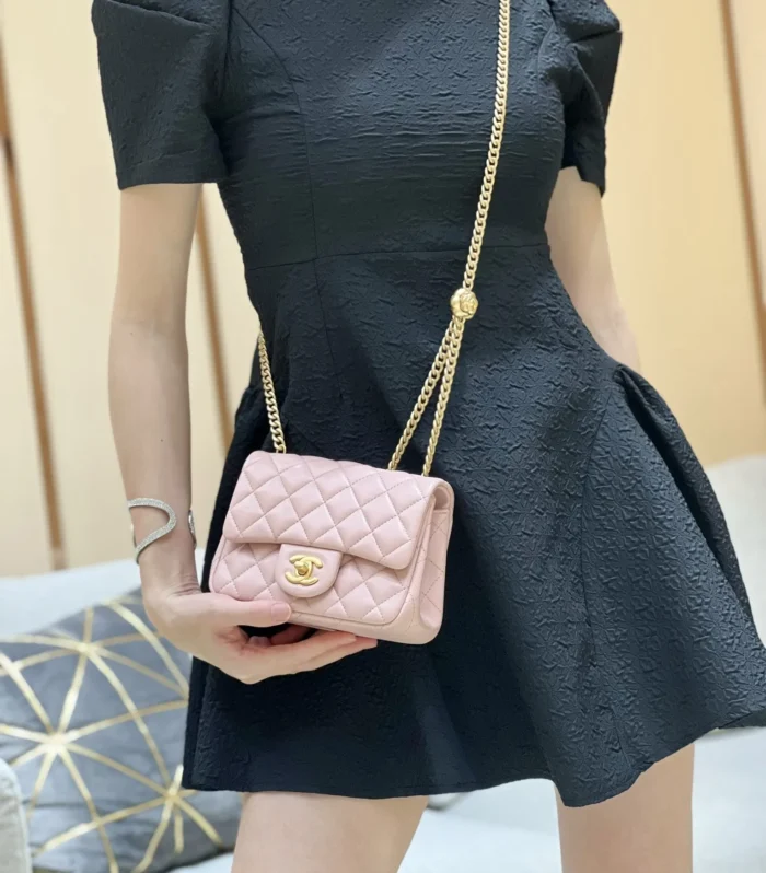 Classic Flap Body Bag