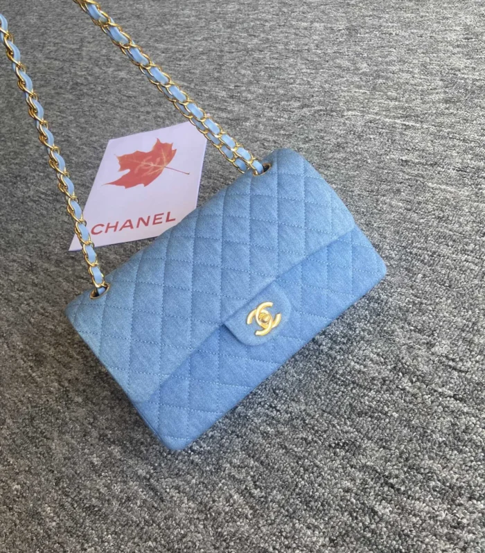 Classic Flap Bag 25cm