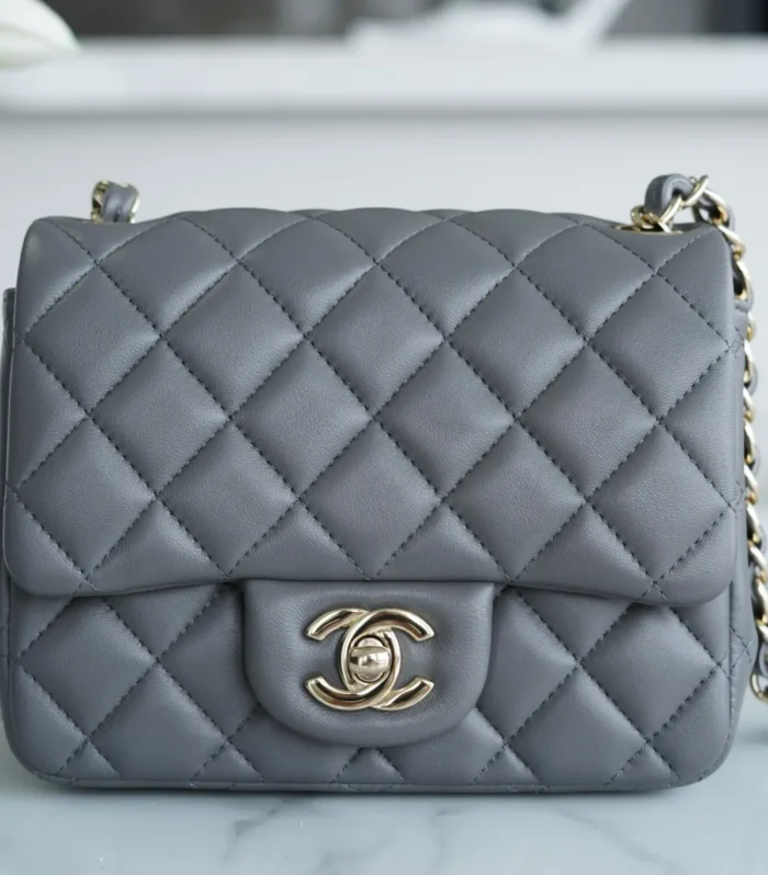 Classic Flap Bag 17cm Gray