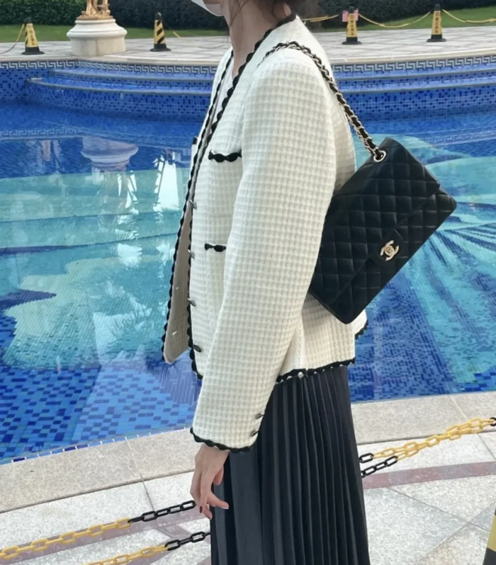 Classic Flap 25cm Black Lambskin