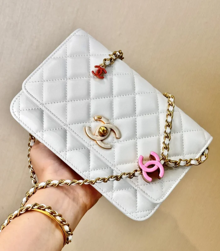 Classic Enamel Chain Bag