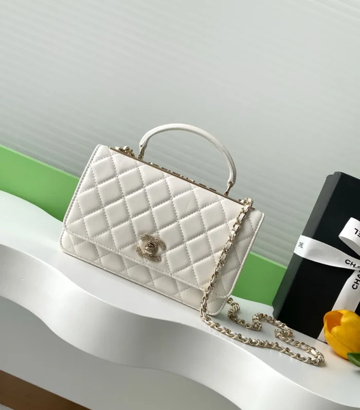 Trendy CC WOC