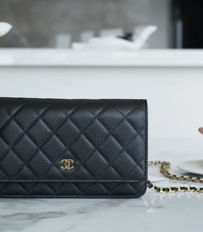 WOC Magnetic Caviar Black