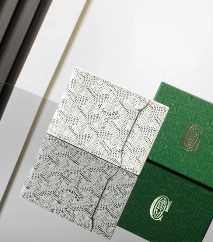 Victoire Card Holder