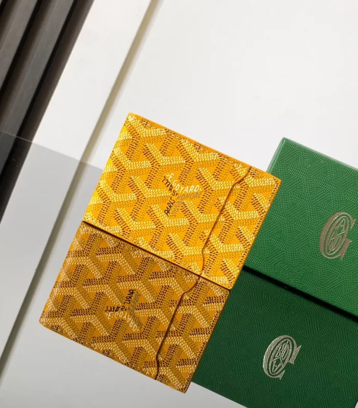 Victoire Card Holder Yellow