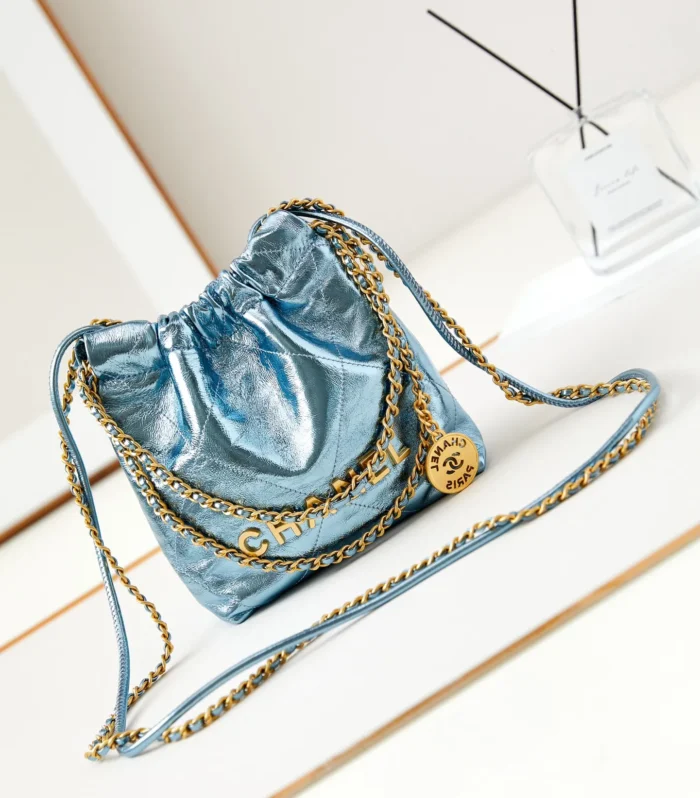 Mini 22 Bag Iridescent