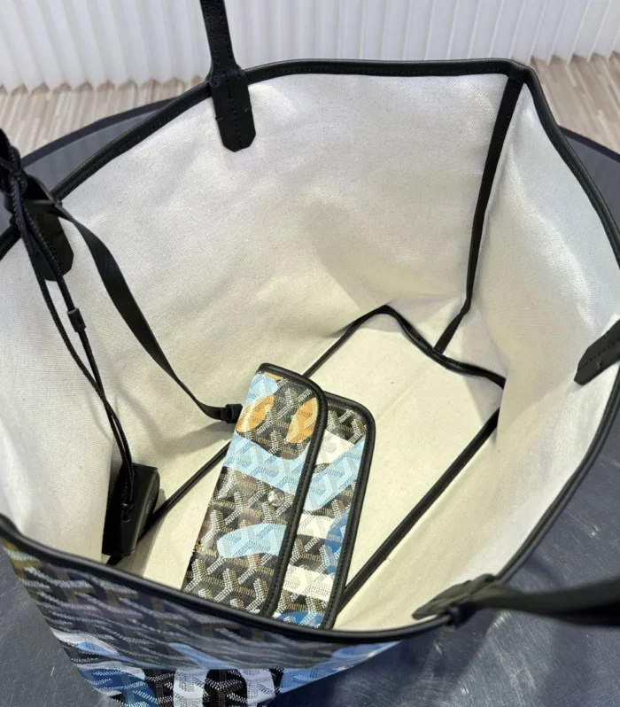 Small Pouch