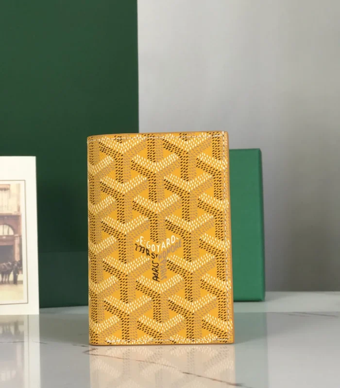 Saint-Pierre Card Bag