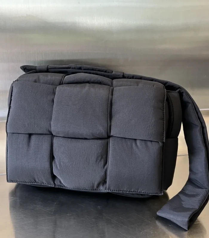 Too Pretty Bowling Bag Large