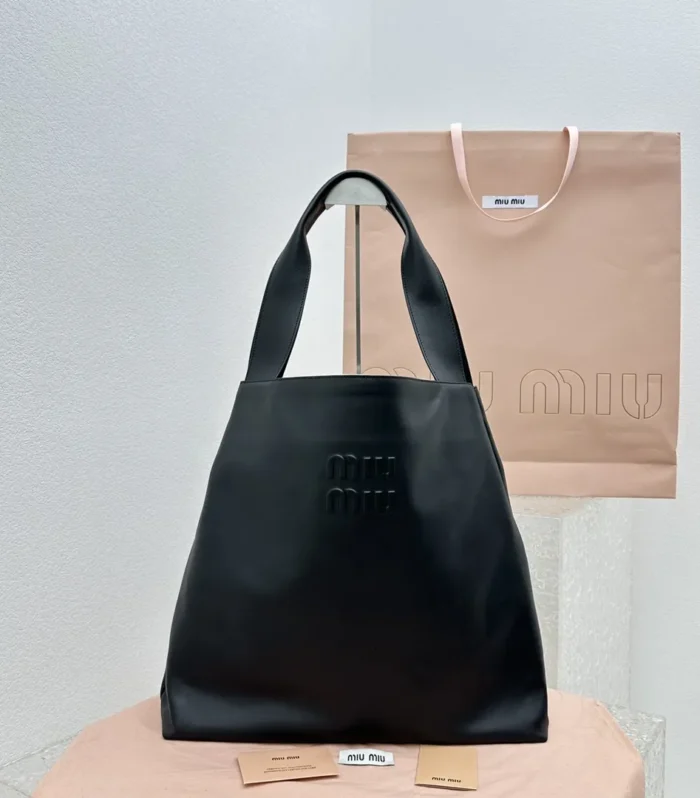 Runway Hobo Tote Black