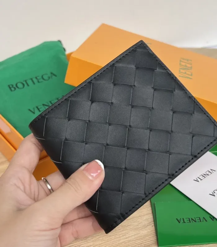 Bottega Veneta Intrecciato Bi-Fold Wallet