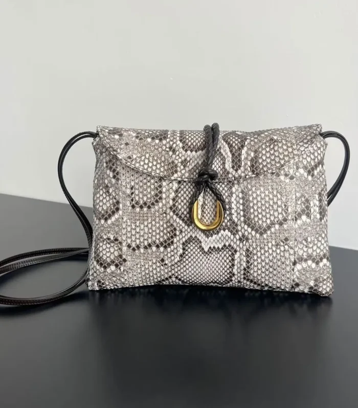 BOTTEGA VENETA Liberta