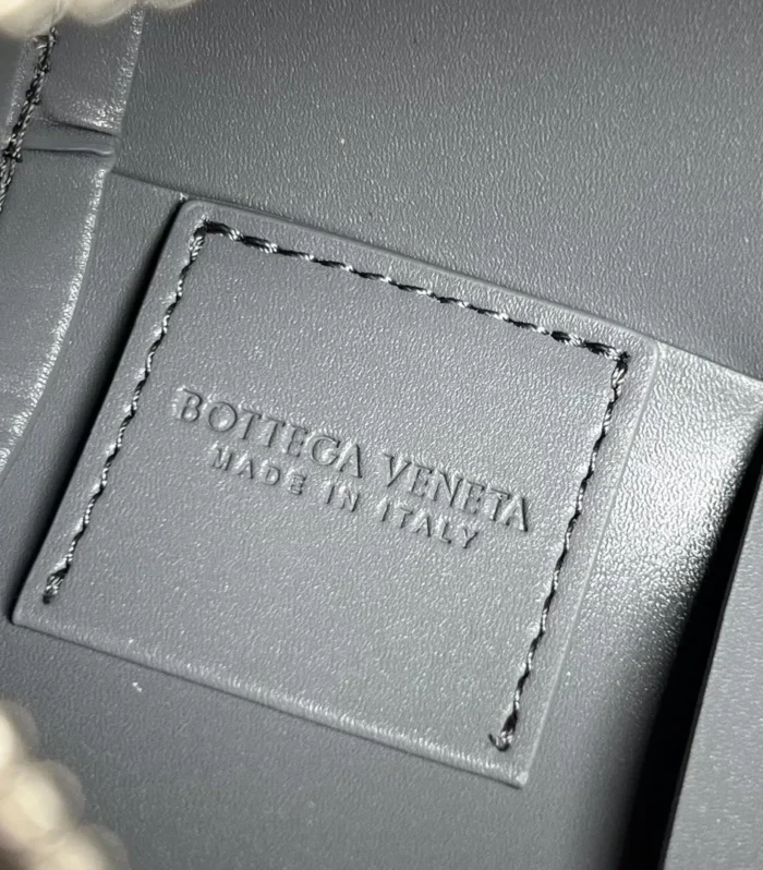 BOTTEGA VENETA BV Small Canette
