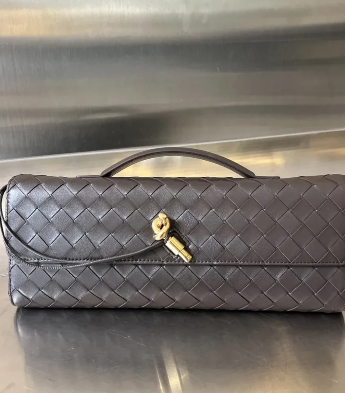 Bottega Veneta Clutch Andiamo With Handle
