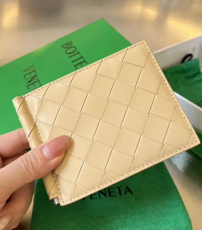 Bottega Veneta BV Intrecciato Bill Clip Wallet