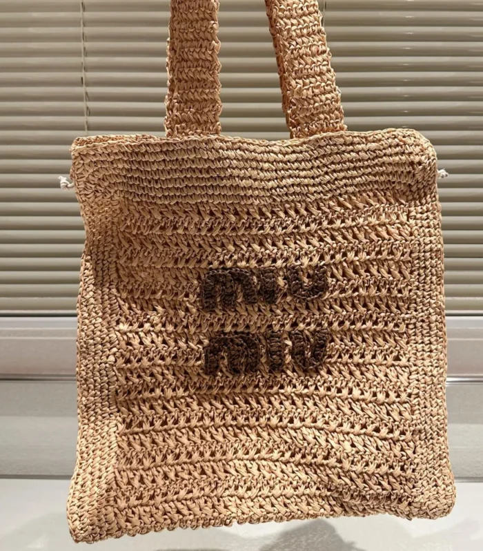 TOTE 38 BAG IN BEIGE BROWN STRAW WOVEN