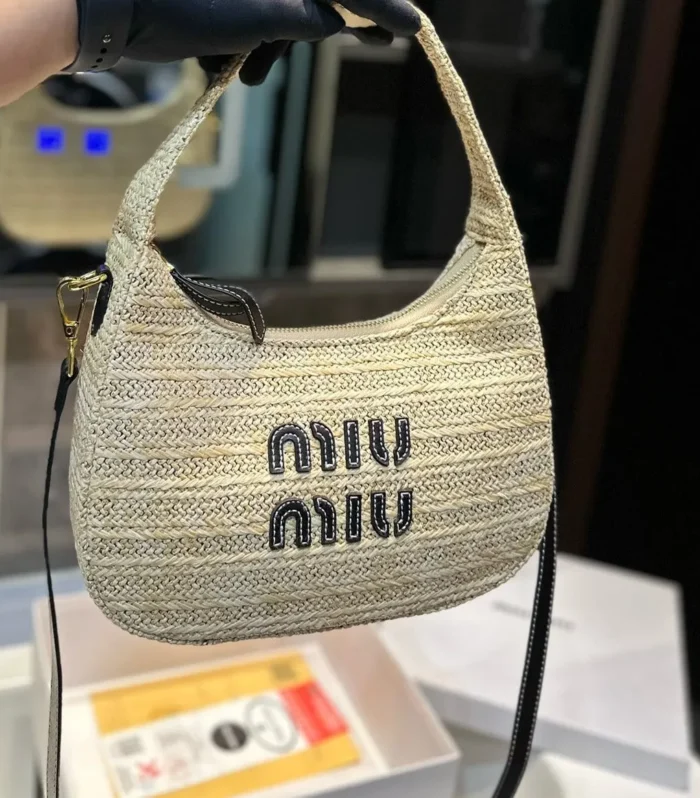 TOTE 23 BAG IN BEIGE BROWN WOVEN STRAW