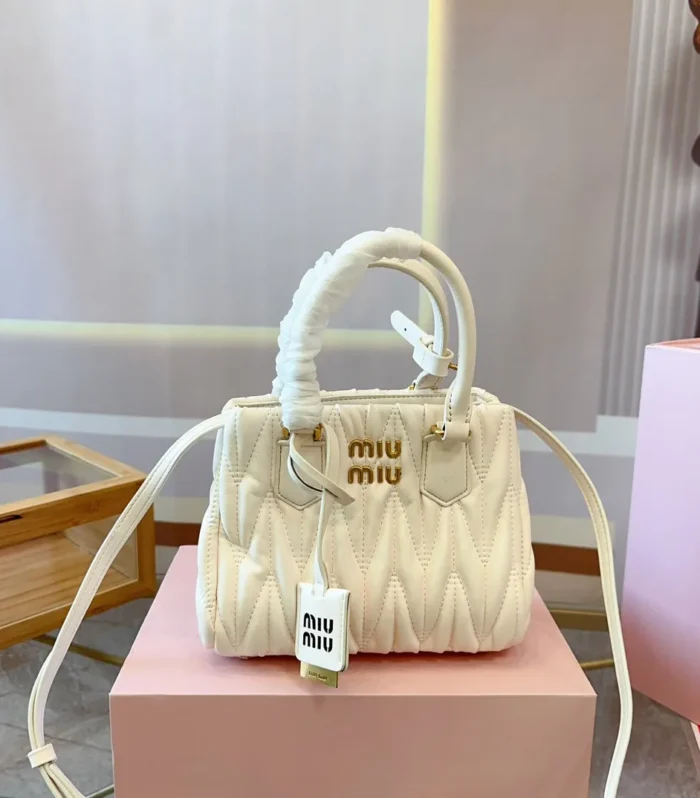 TOTE 20 BAG IN WHITE CALFSKIN