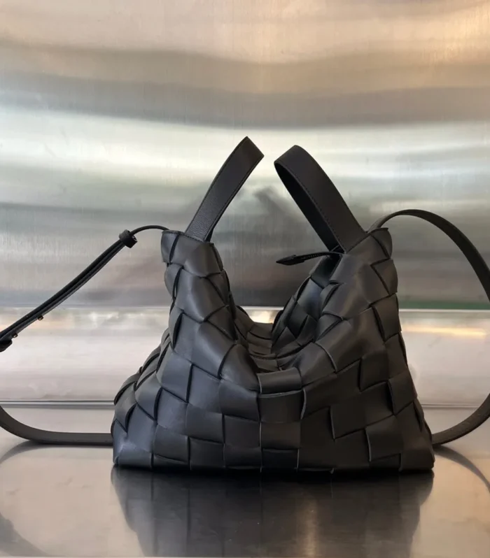 Medium 28 Cassette Black Lambskin