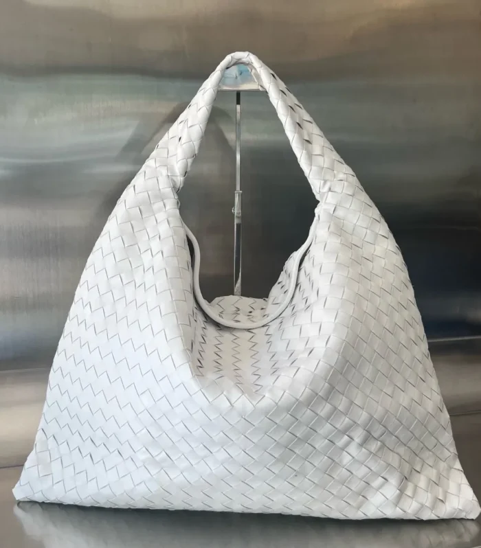 Large Hop 54 In White Lambskin