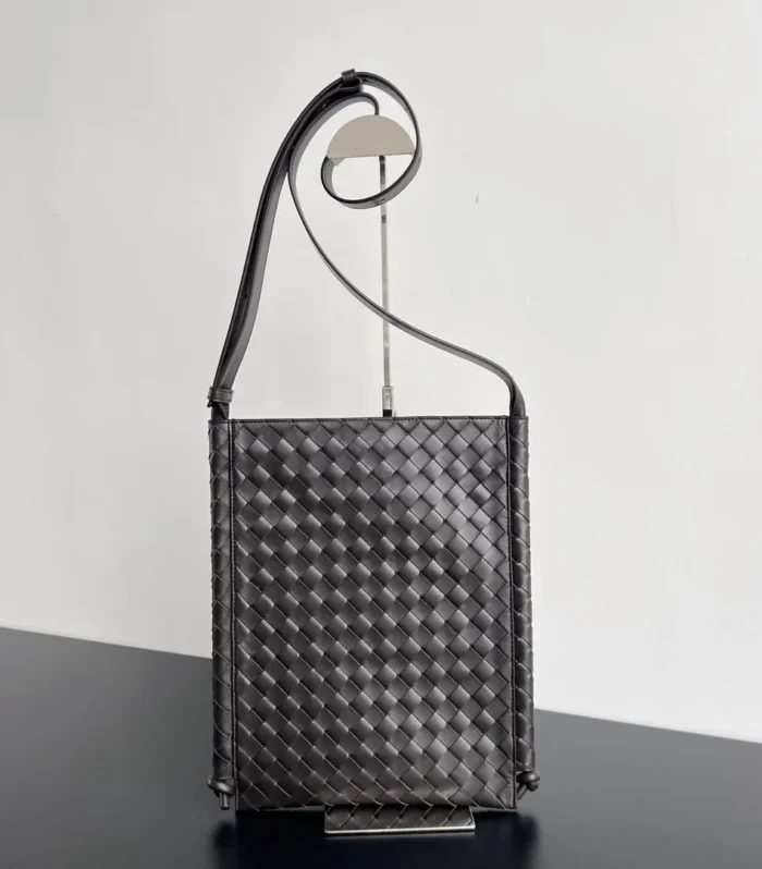 Large 35 Flat Loop In Black Calfskin