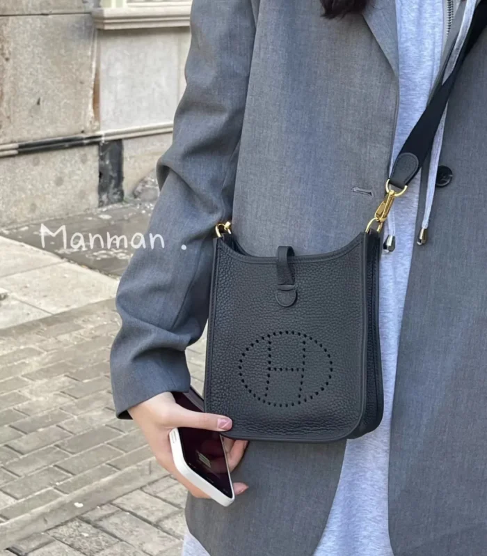 Evelyne Mini Black