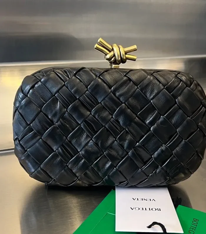 Knot 19 In Black Lambskin
