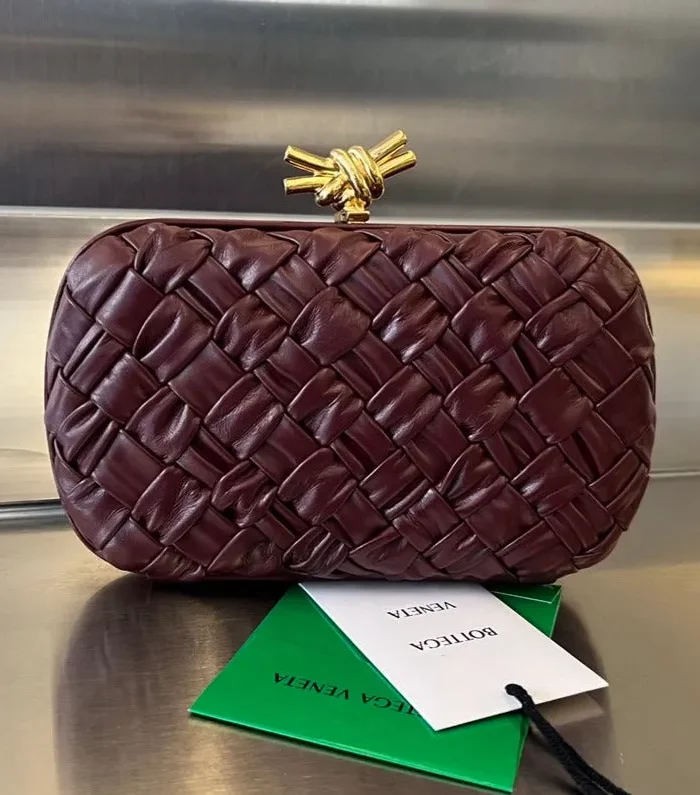 Knot 19 In Barolo Lambskin