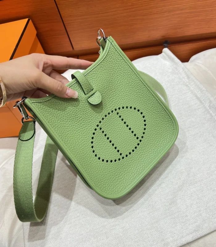 Evelyne Mini 17 Vert Criquet