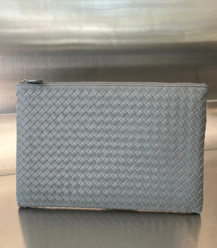 Intrecciato 30 In Grey Steel Lambskin