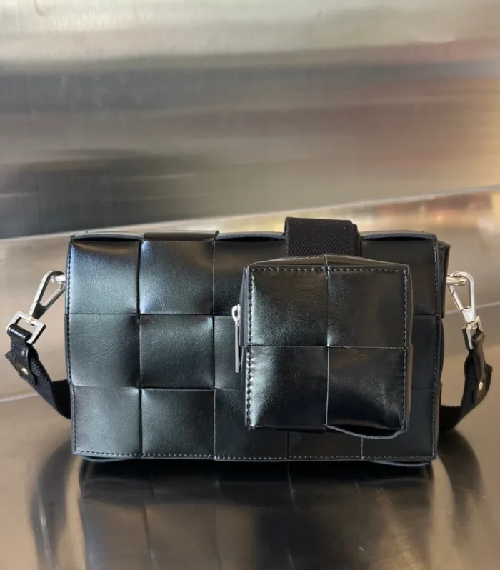 Cassette 23 Black Calfskin With Versatile Strap