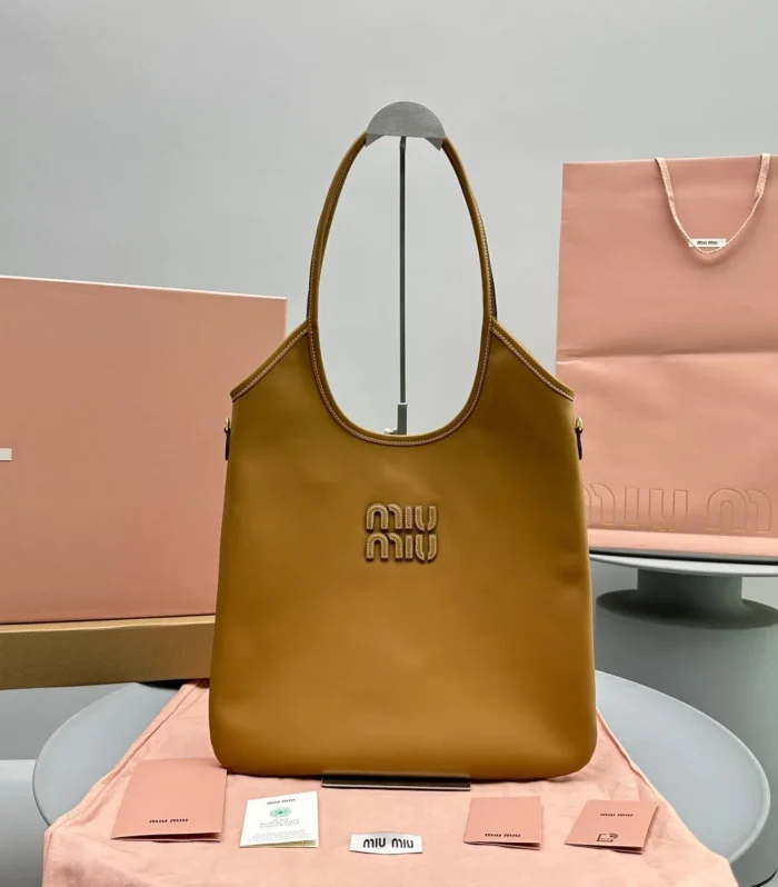 HOBO 40 TOTE IN GOLDENROD YELLOW CALFSKIN