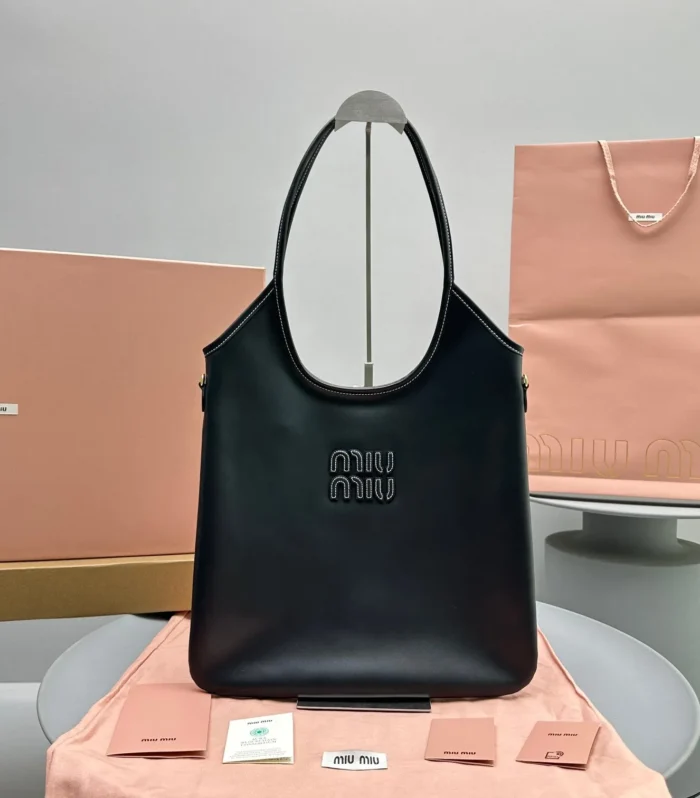 HOBO 40 TOTE IN BLACK CALFSKIN