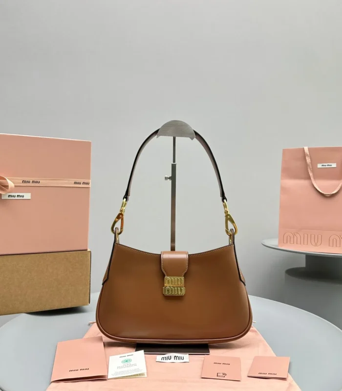 HOBO 28 CITY SHOUDER BAG IN CINNAMON BROWN CALFSKIN