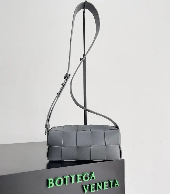 Bv Small Brick 24Cm Grey Lambskin