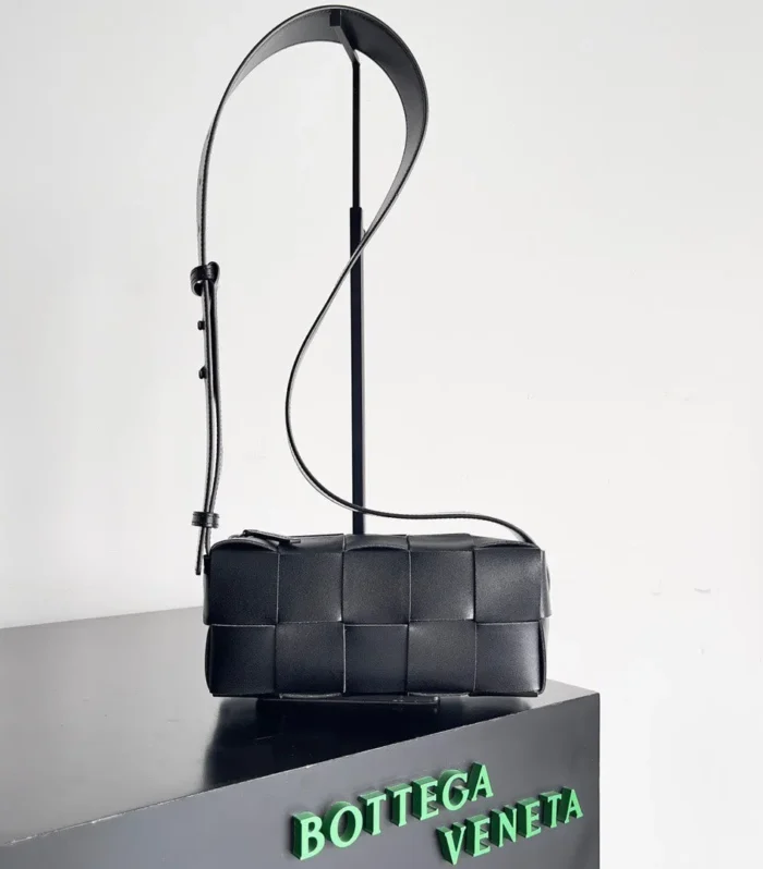 Bv Small Brick 24Cm Black Lambskin