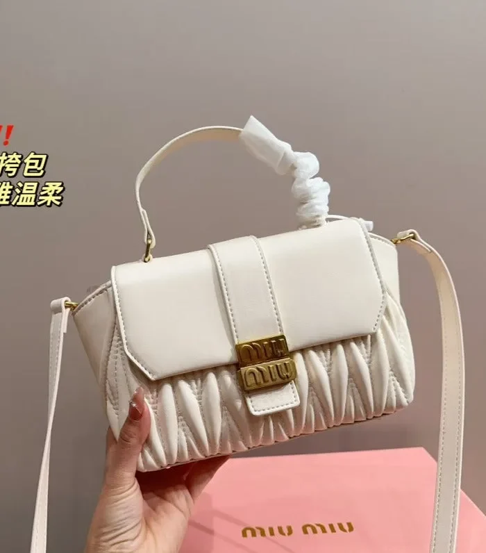 HANDBAG 20 IN WHITE CALFSKIN