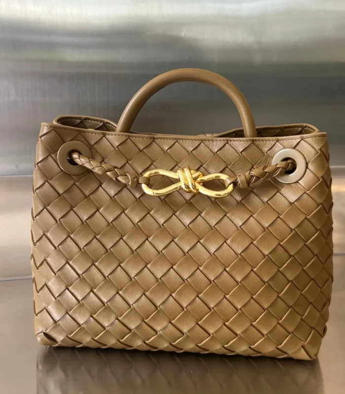 Bv Small Andiamo 25Cm Brown Lambskin