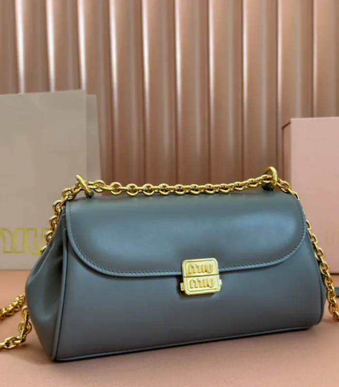 CHAIN SHOULDER BAG 24 IN SLATE GREY PATENT SMOOTH CALFSKIN