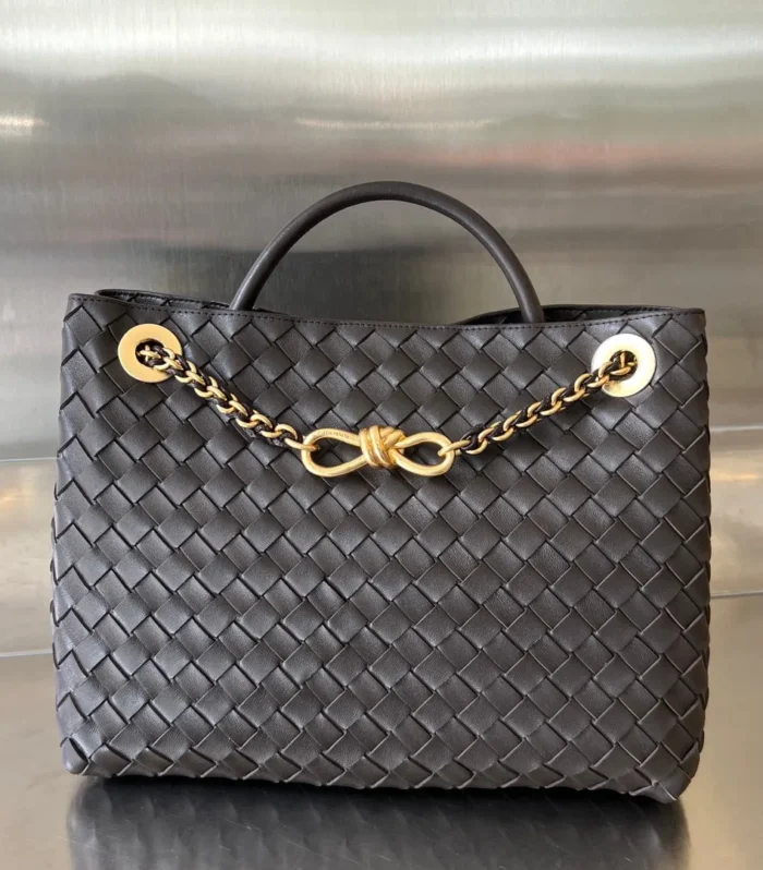 Bv Medium Andiamo 32 Chocolate Lambskin