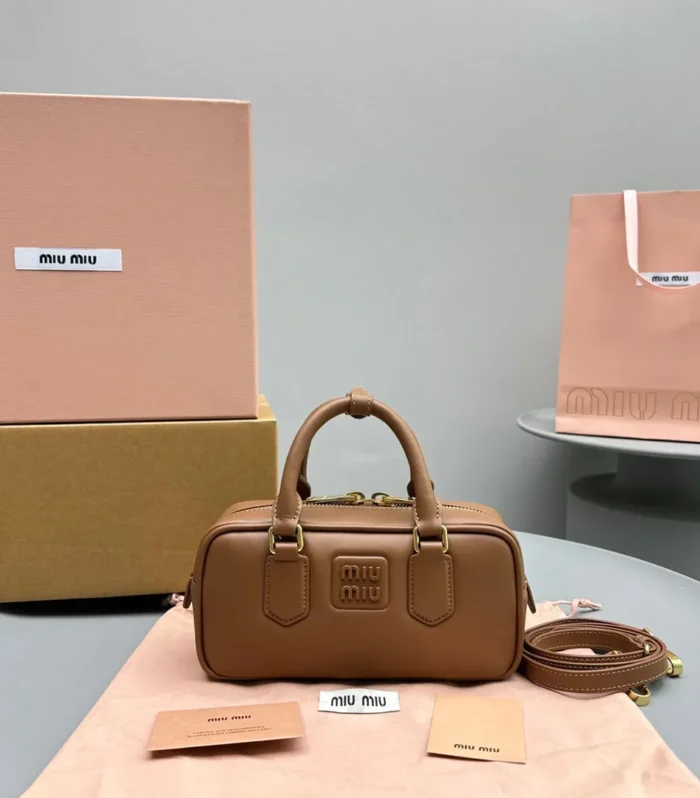 ARCADIE SMALL 22 BAG IN CINNAMON BROWN CALFSKIN