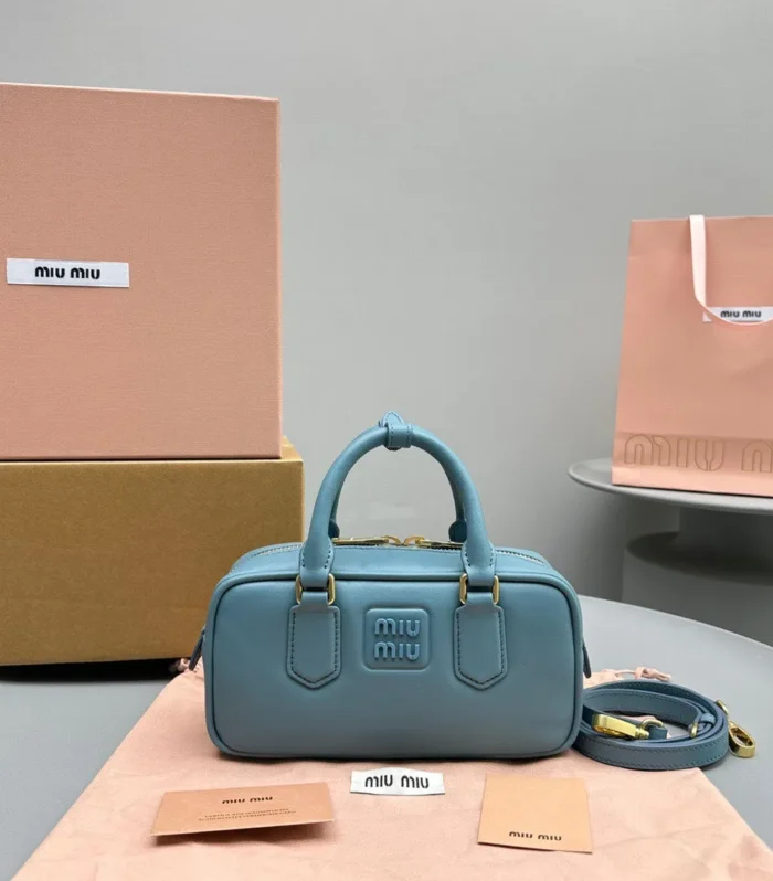 ARCADIE SMALL 22 BAG IN BLUE MINT CALFSKIN
