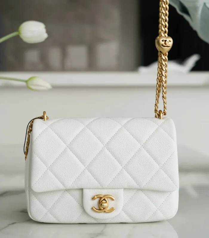 Heart Buckle Square Bag White