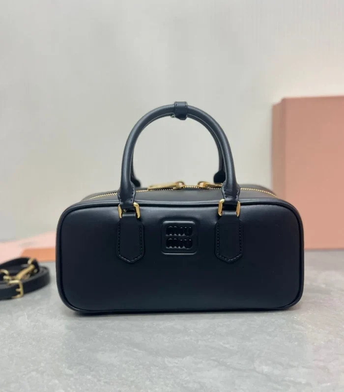 ARCADIE BAG 27 IN BLACK SHINY CALFSKIN